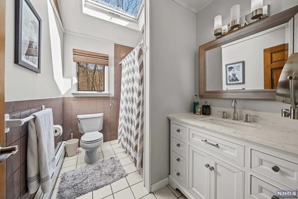 Rockland/Orange/NJ Real Estate | View 44 Rustic Drive | room 13 | View 14