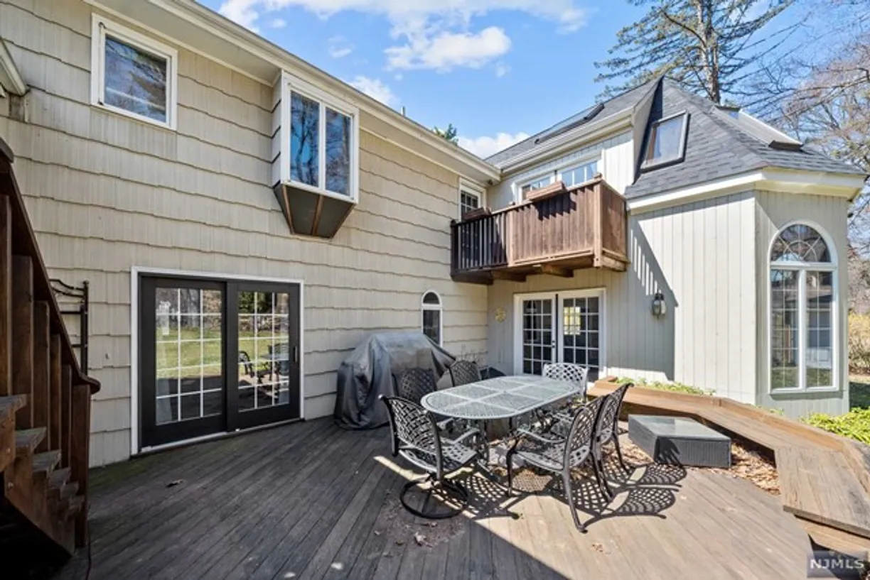 Rockland/Orange/NJ Real Estate | View 44 Rustic Drive | room 2 | View 3