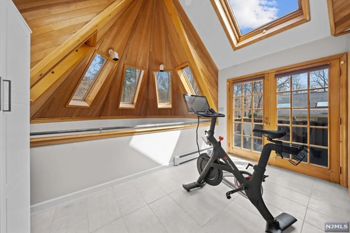 Rockland/Orange/NJ Real Estate | View 44 Rustic Drive | room 23 | View 24