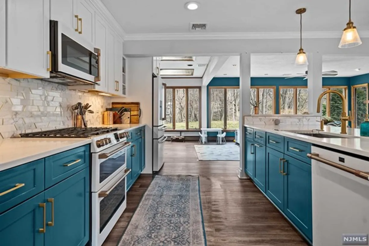 Rockland/Orange/NJ Real Estate | View 44 Rustic Drive | room 8 | View 9