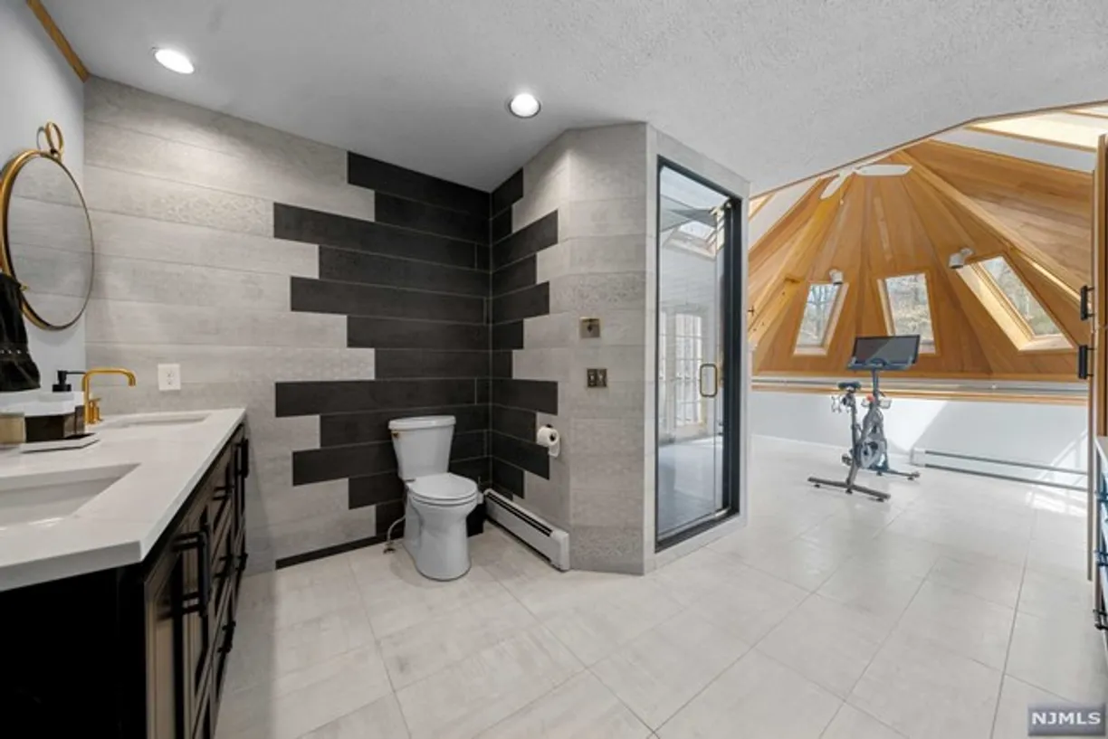 Rockland/Orange/NJ Real Estate | View 44 Rustic Drive | room 20 | View 21