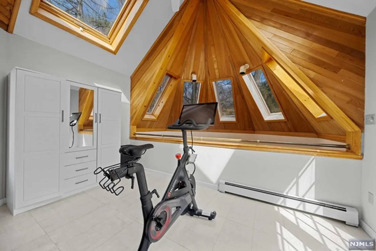 Rockland/Orange/NJ Real Estate | View 44 Rustic Drive | room 24 | View 25