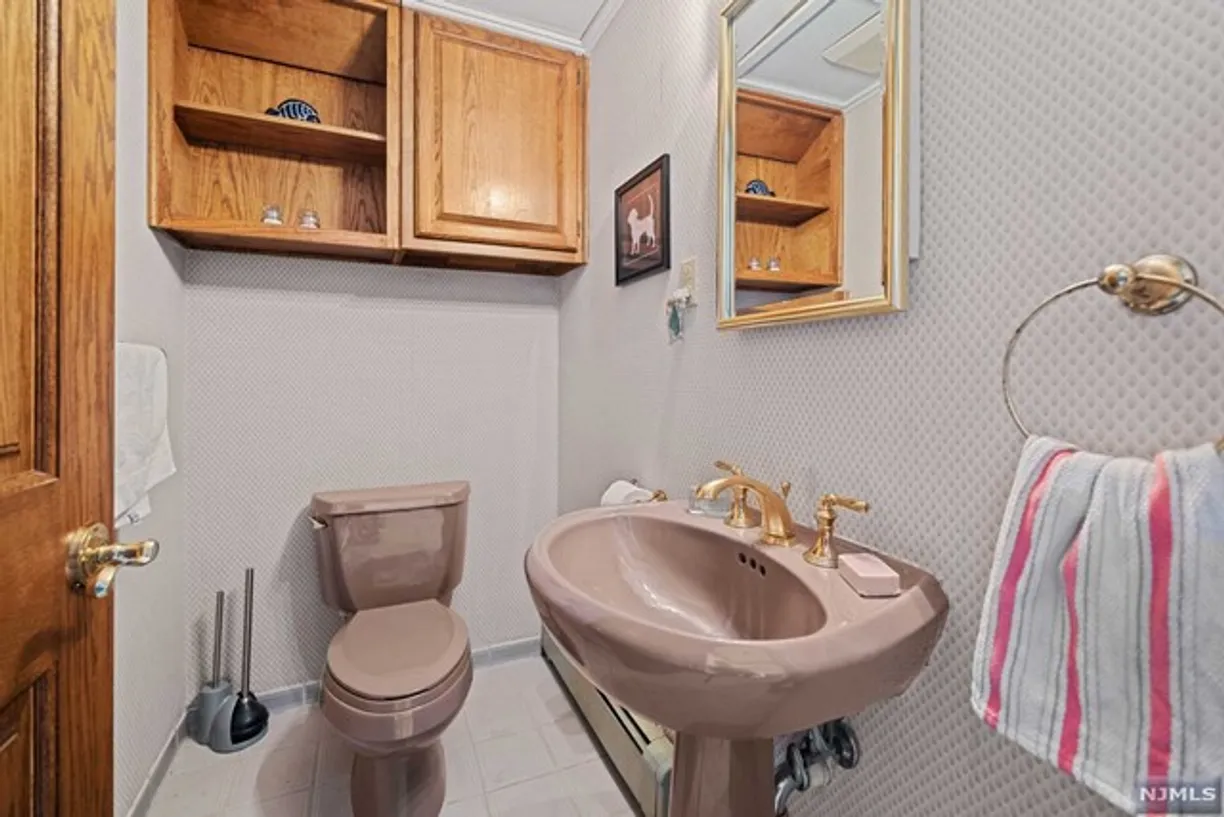 Rockland/Orange/NJ Real Estate | View 44 Rustic Drive | room 26 | View 27