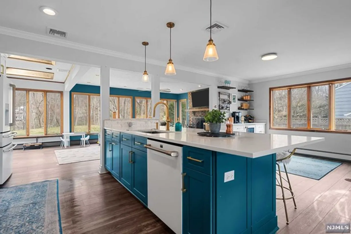 Rockland/Orange/NJ Real Estate | View 44 Rustic Drive | room 7 | View 8