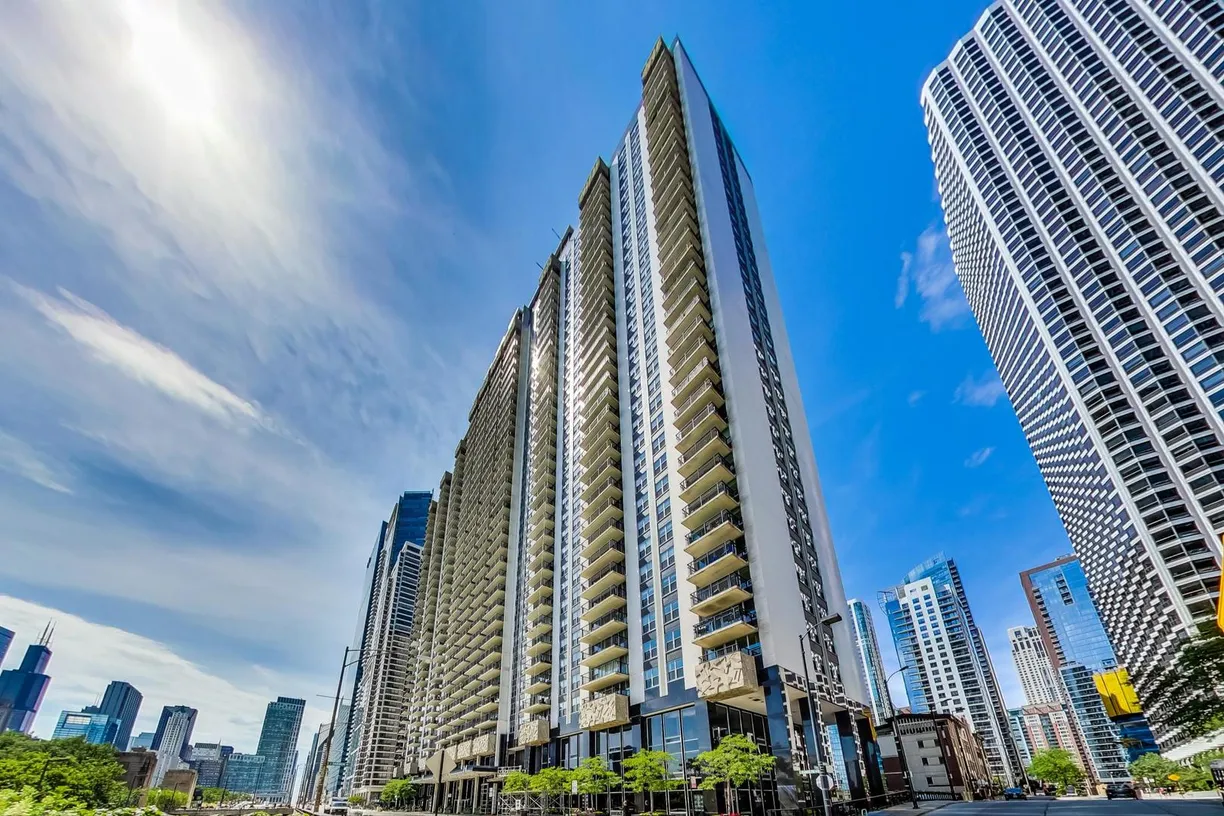Chicago Real Estate | View 400 E Randolph, 3624 | 1 Bed, 1 Bath
