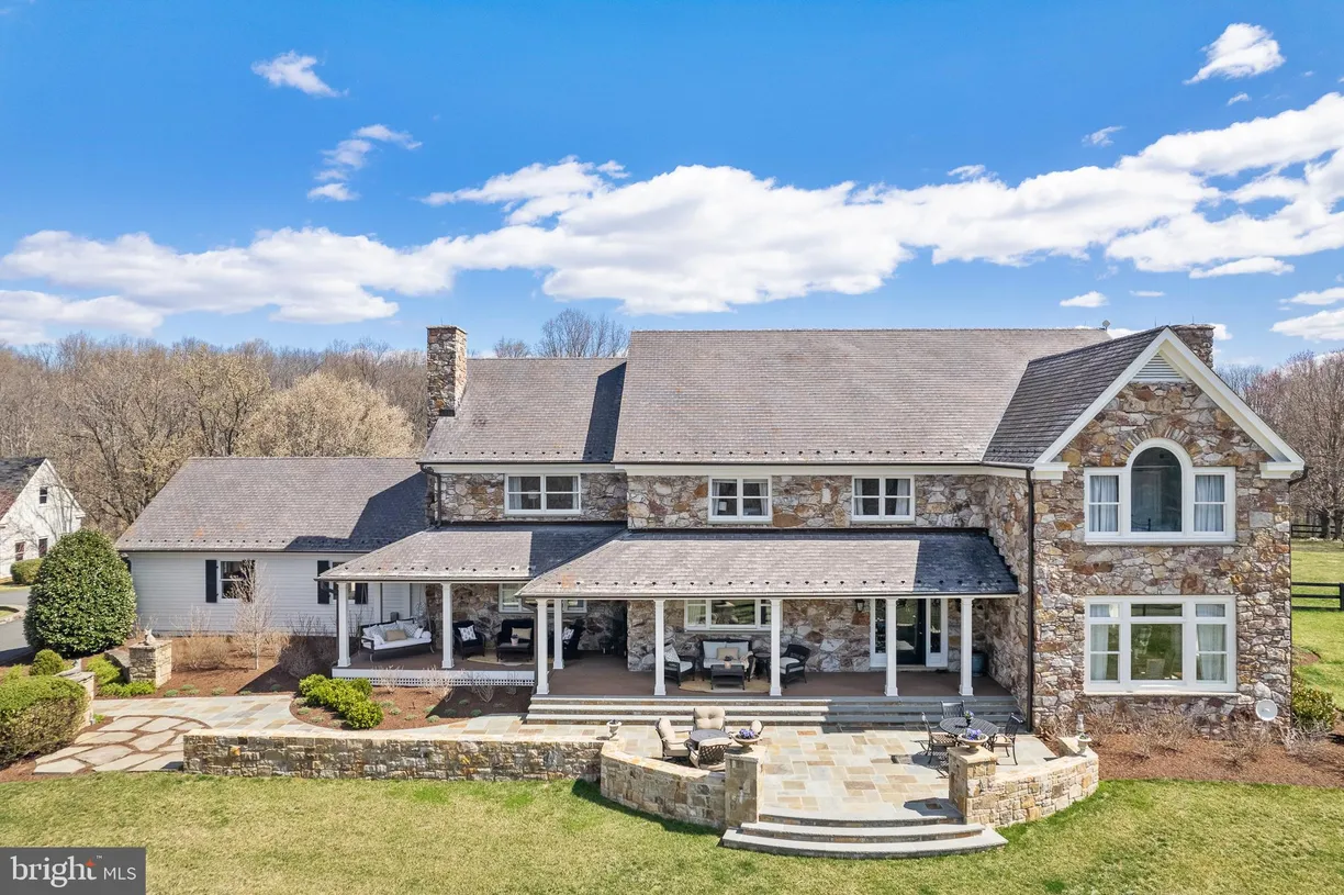 Washington Metro Area Real Estate | View 20544 Beaverdam Bridge Road | room 1