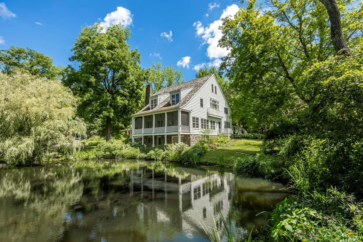 Hudson Valley Real Estate | View 176 Schoolhouse Road | 5 Beds, 6 Baths