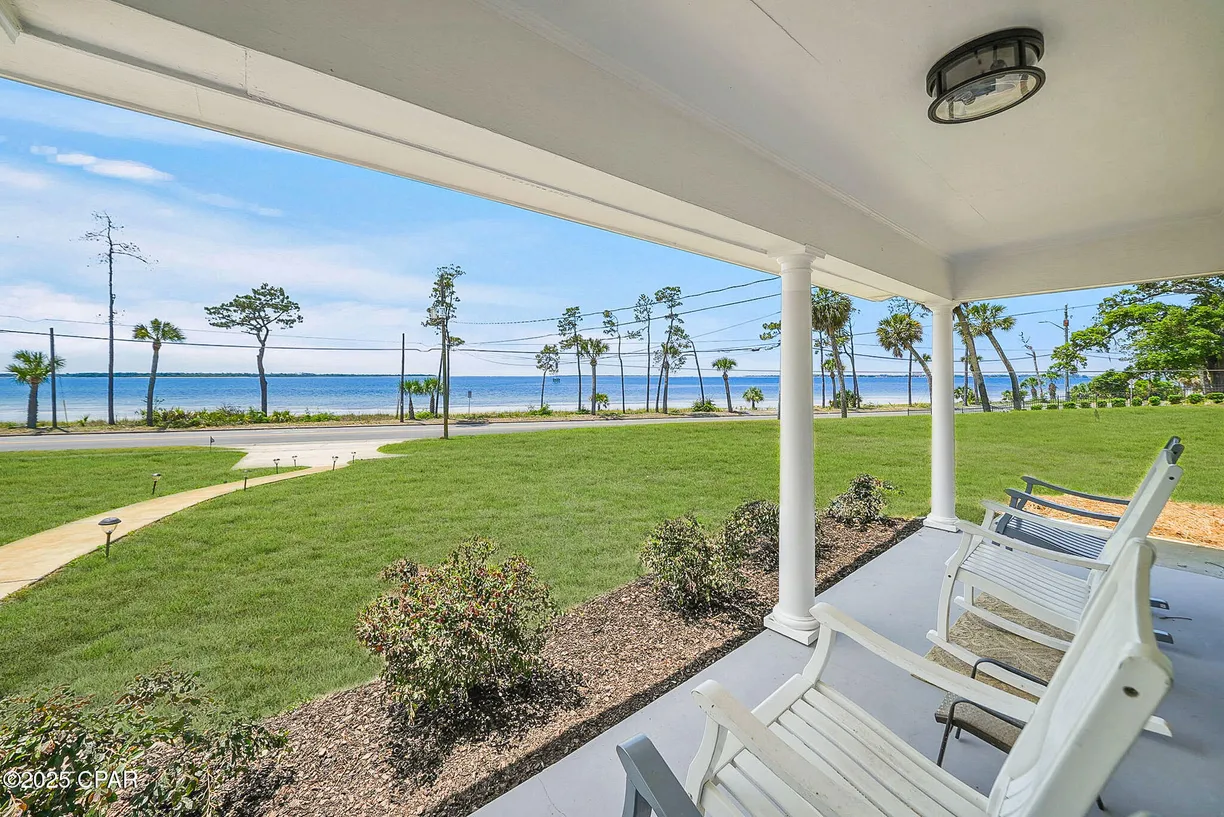 Northwest Florida Real Estate | View 920 W Beach Drive | 3 Beds, 3 Baths