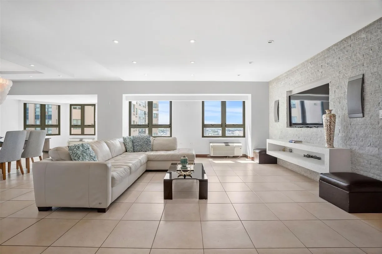 Puerto Rico Real Estate | View 103 Ave. De Diego #1503 | room 1