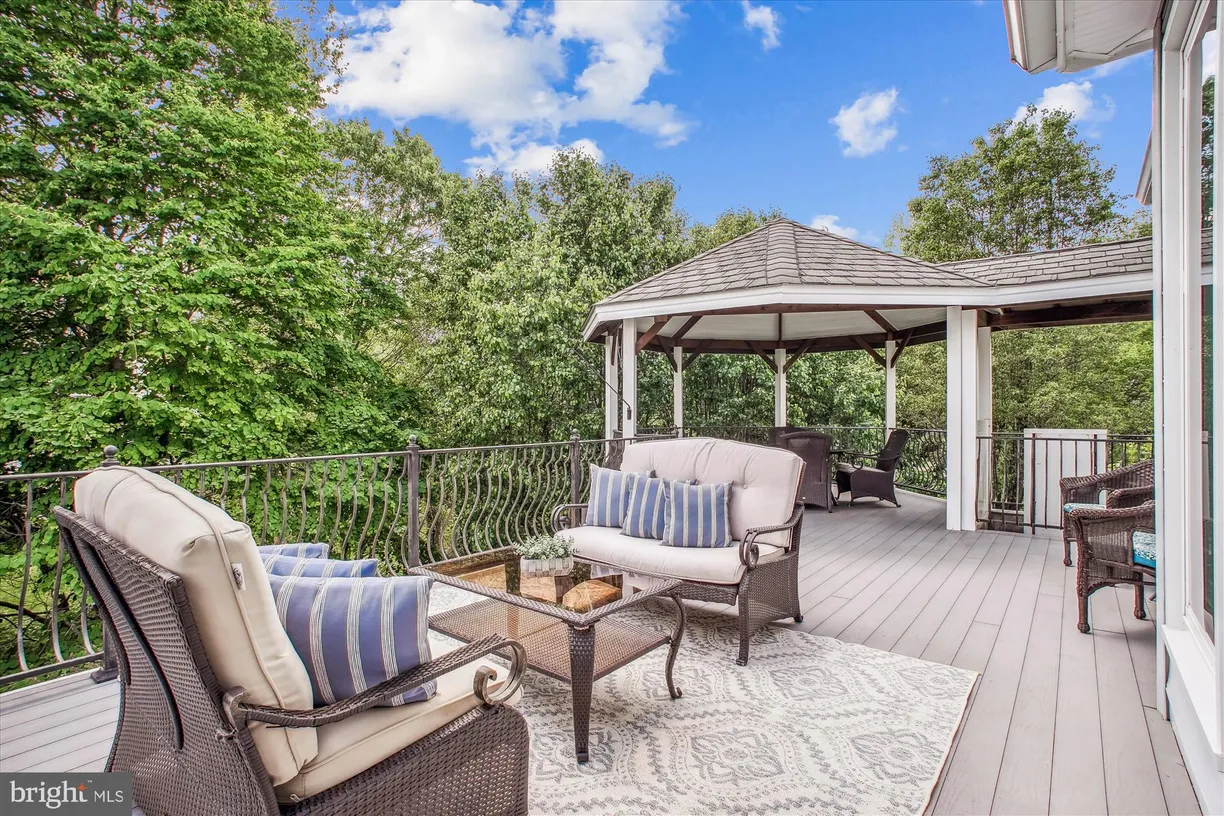 Washington Metro Area Real Estate | View 10601 Little Run Farm Court | room 1
