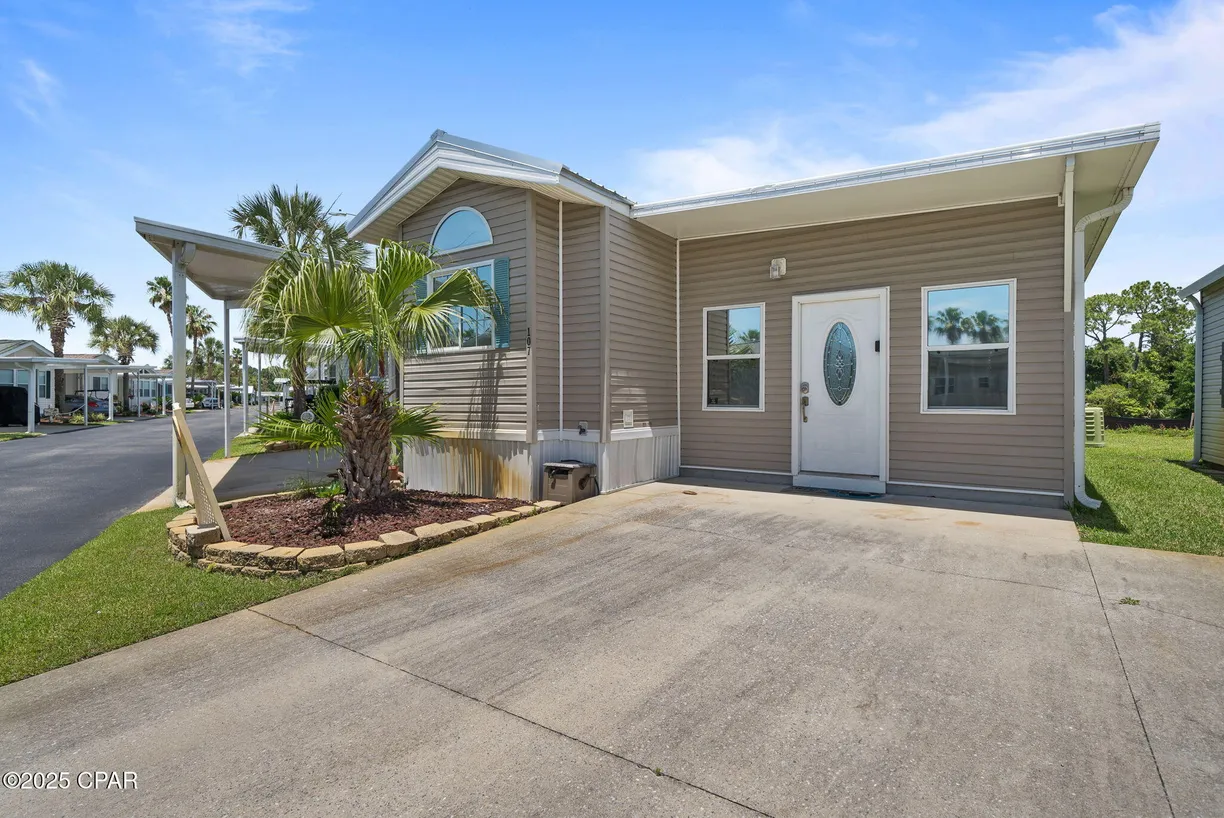 Northwest Florida Real Estate | View 1219 Thomas Drive Unit# 107 | 2 Beds, 2 Baths