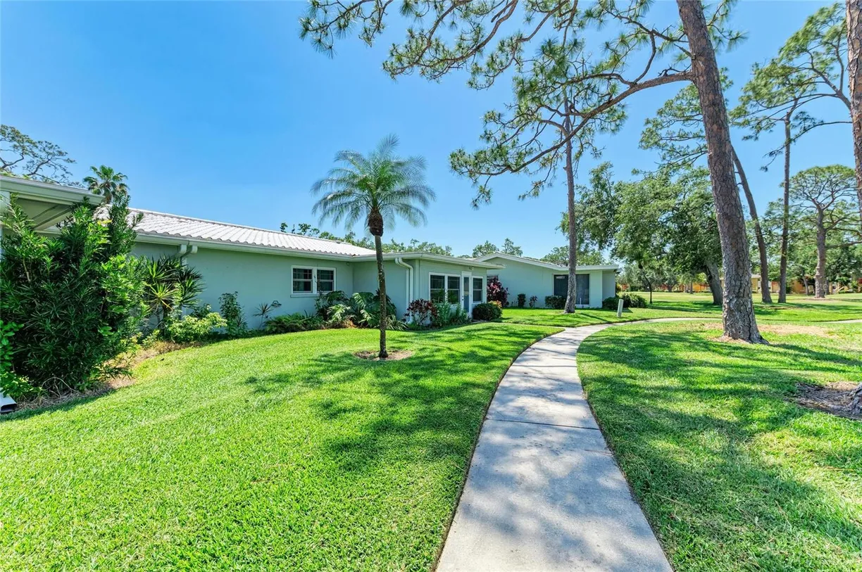 Sarasota/St. Petersburg Real Estate | View 1622 Stafford Lane #1205 | room 2