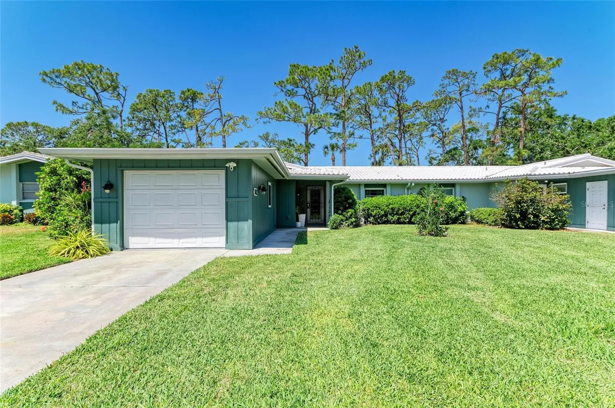 Sarasota/St. Petersburg Real Estate | View 1622 Stafford Lane #1205 | 2 Beds, 2 Baths
