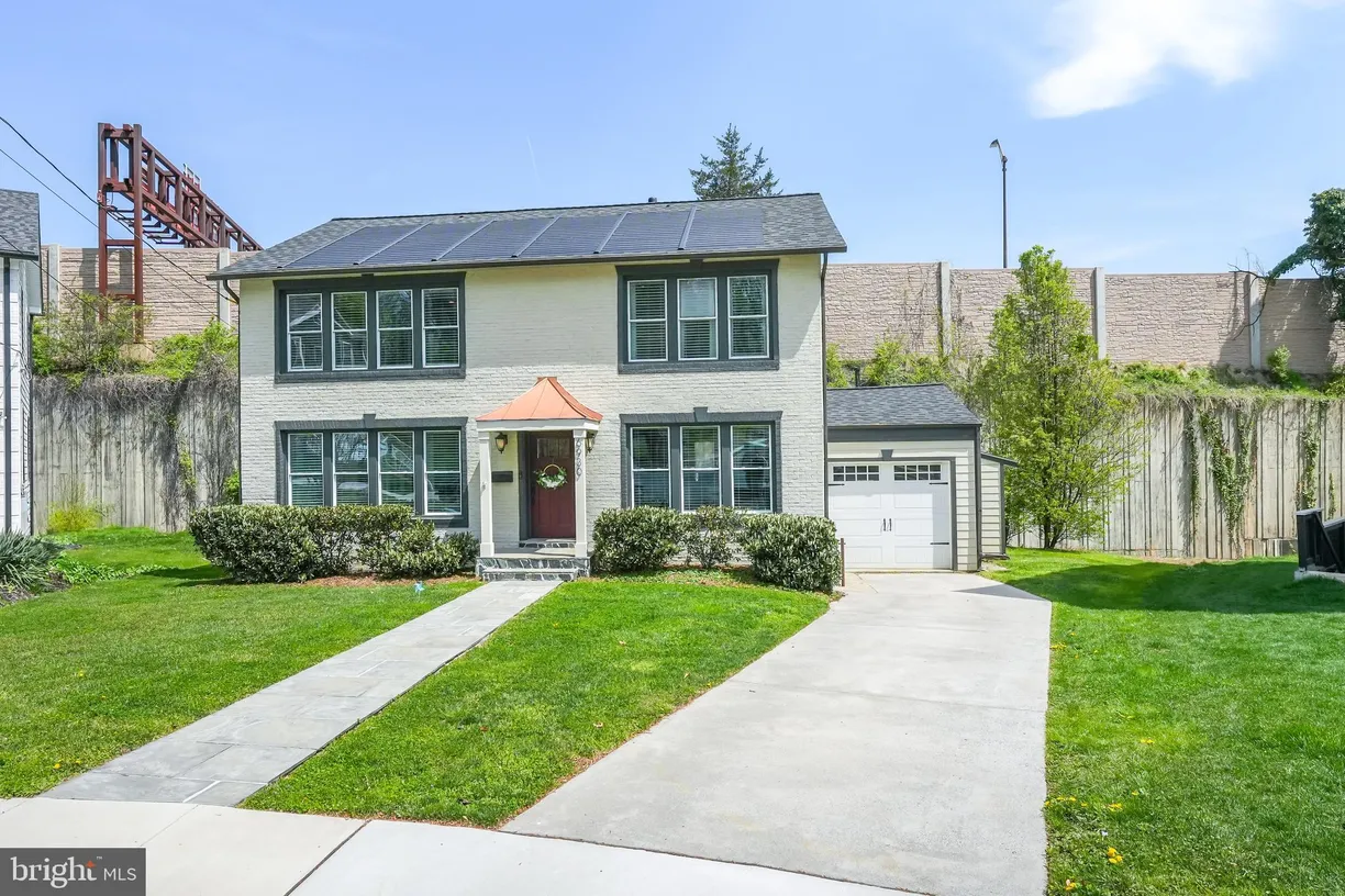 Washington Metro Area Real Estate | View 6930 27th Road North | room 2