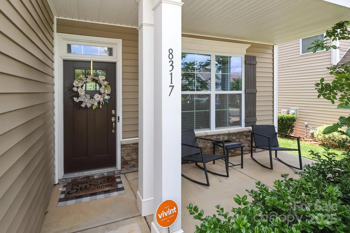 Charlotte Real Estate | View 8317 Dallas Bay Road | room 1