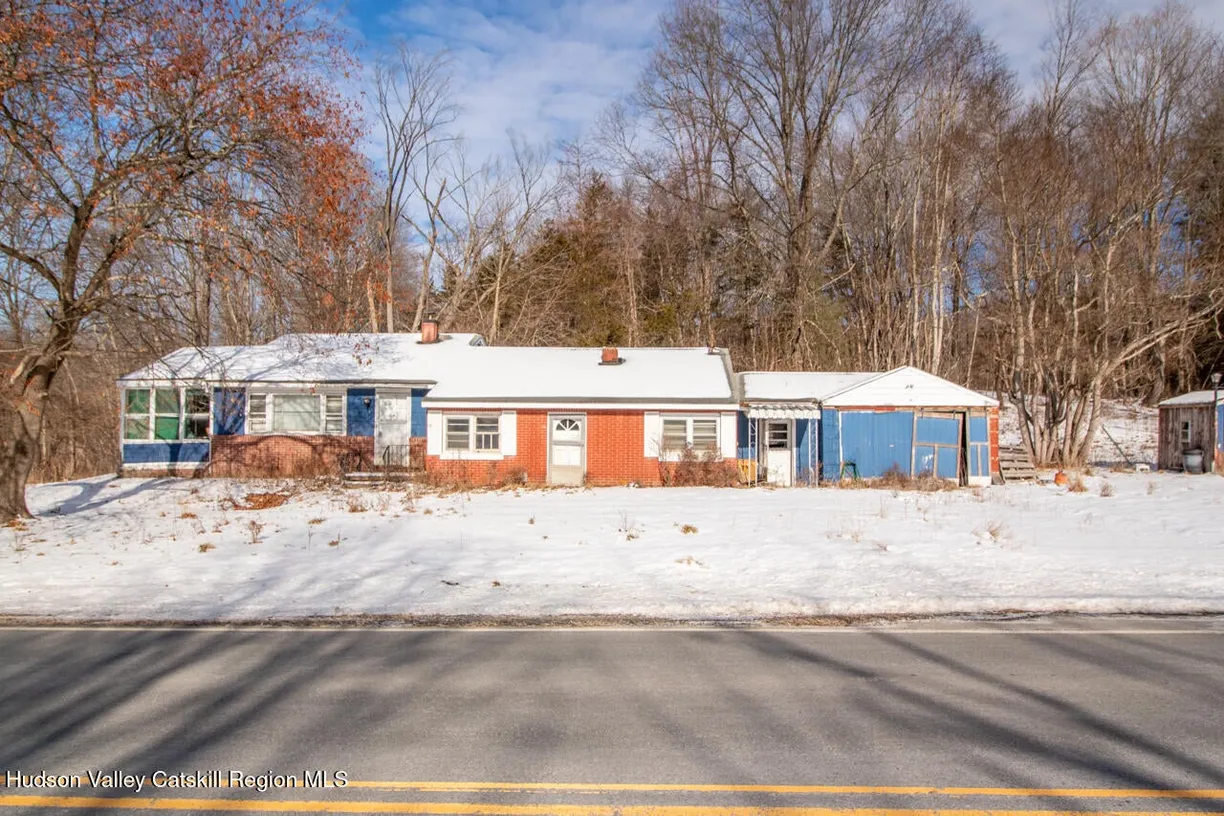 Hudson Valley Real Estate | View 127 Spring Lake Road | room 2