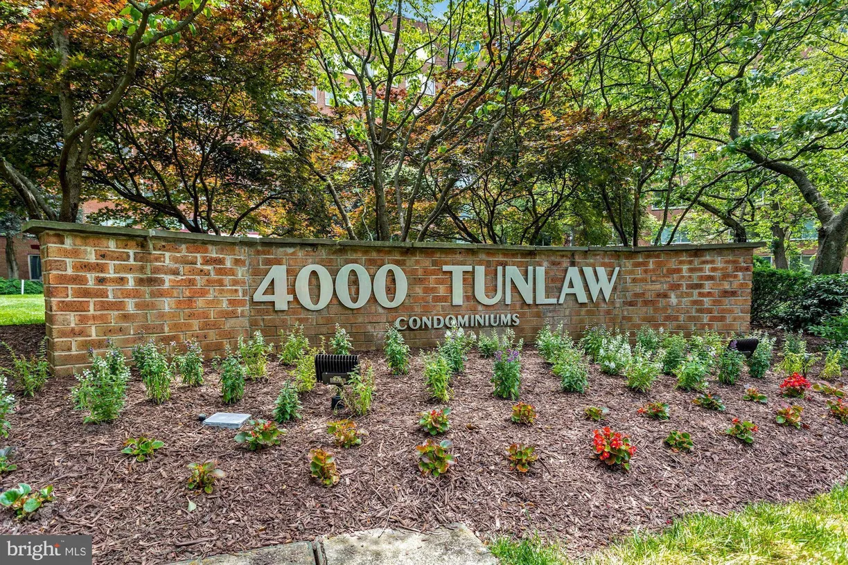 Washington Metro Area Real Estate | View 4000 Tunlaw Road NW Unit# 629 | room 1