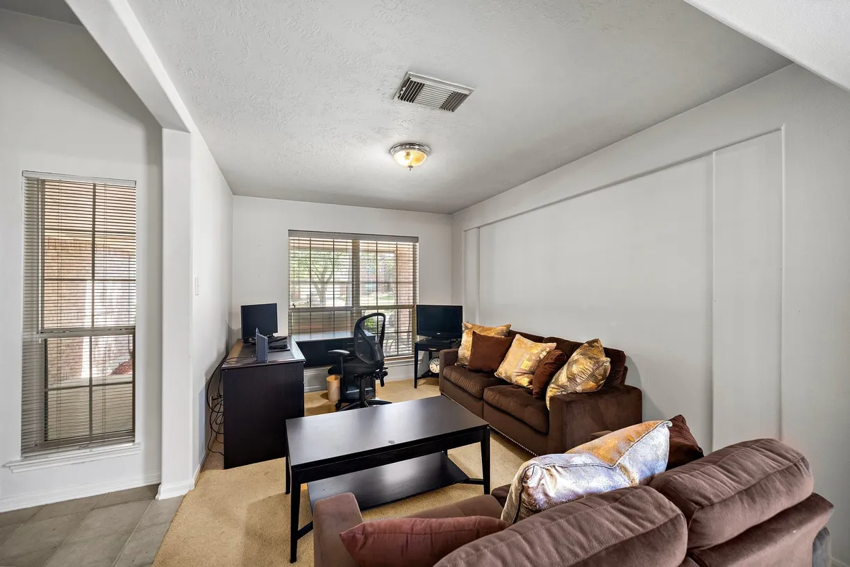 Houston Real Estate | View 5730 Richfield Park Court | room 2