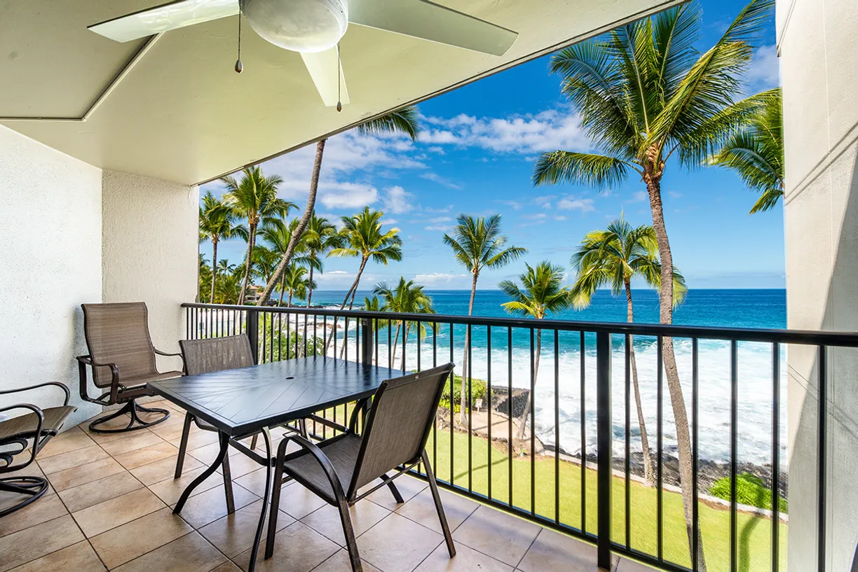 Hawaii Real Estate | View 75-6106 ALII DR, #305 | 1 Bed, 2 Baths