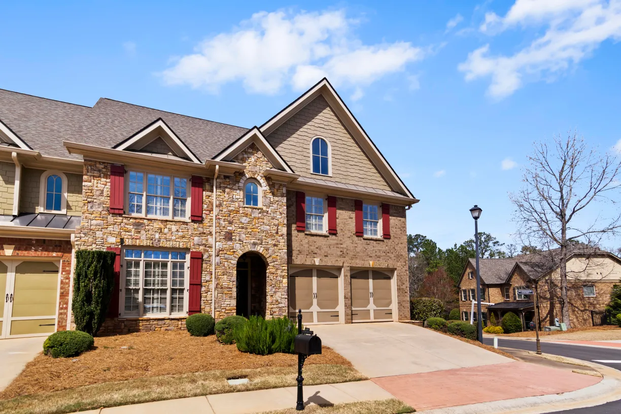 Athens, GA Real Estate | View 1372 Buckingham Court | AB