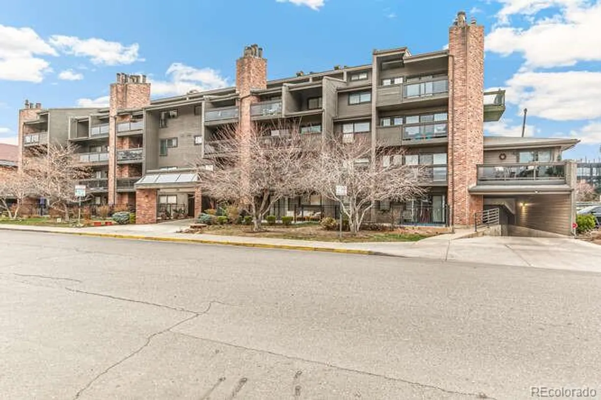 Denver Real Estate | View 350 Detroit Street Unit# 413 | room 1