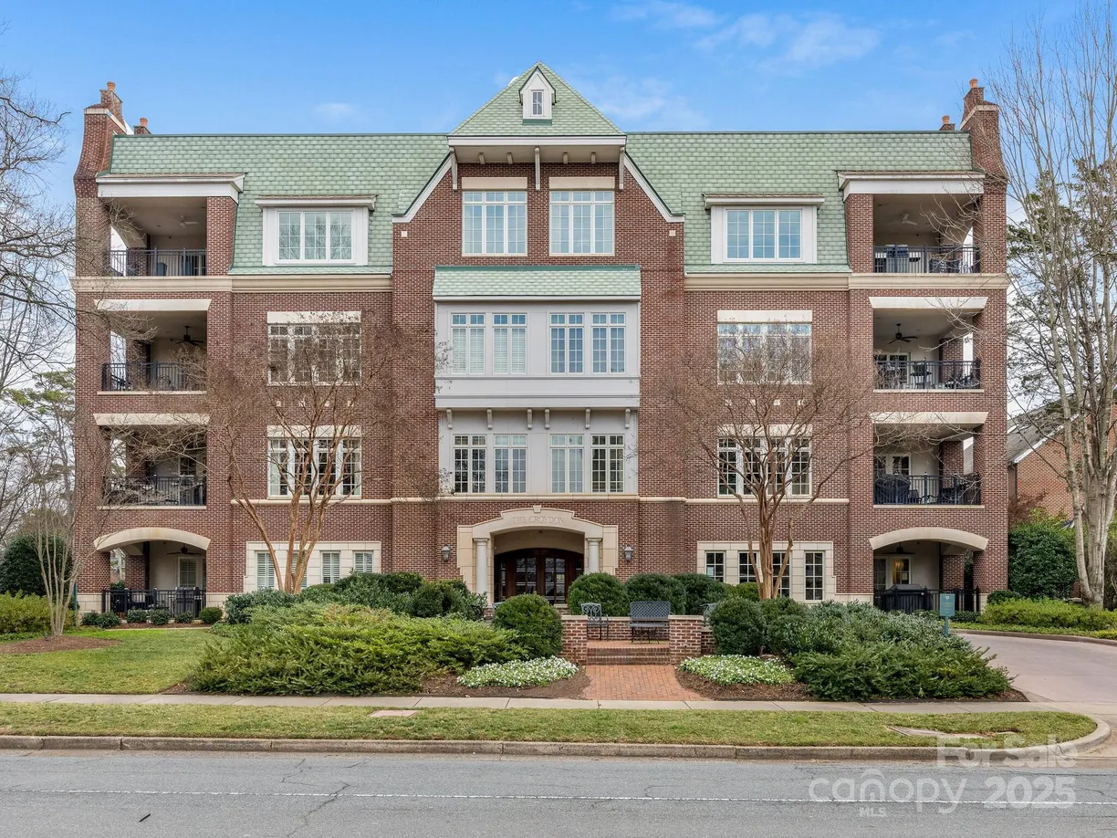 Charlotte Real Estate | View 2223 Croydon Road #103 | 2 Beds, 2 Baths