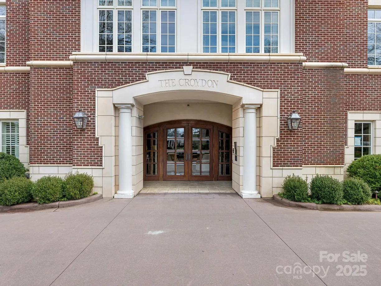 Charlotte Real Estate | View 2223 Croydon Road #103 | room 1