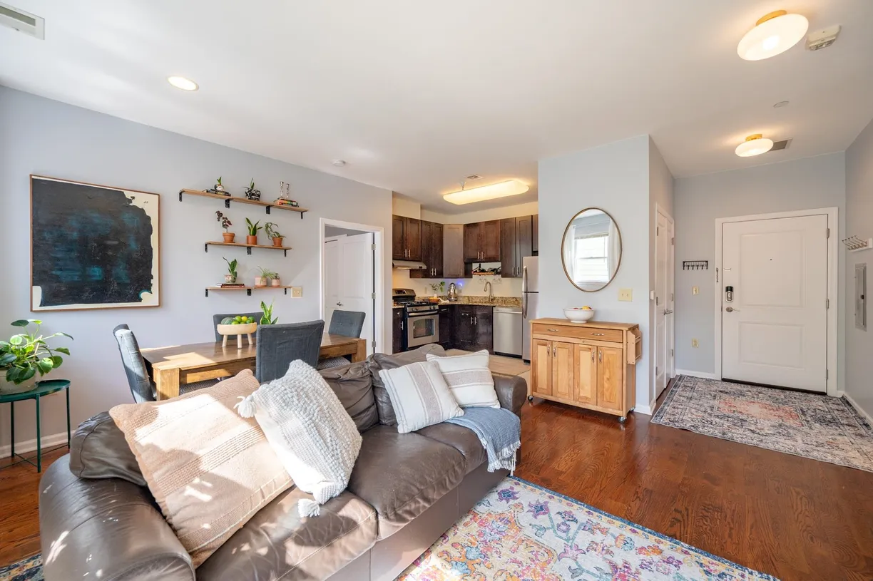 Jersey City/Hoboken Real Estate | View 71 North St Unit# 204 | room 1