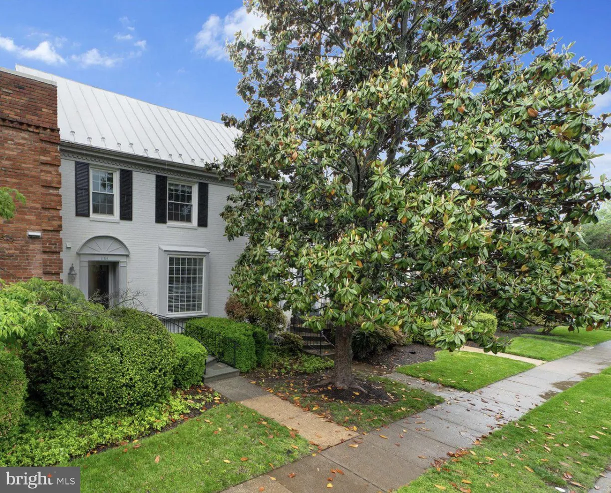 Washington Metro Area Real Estate | View 1156 Kensington Road | room 2