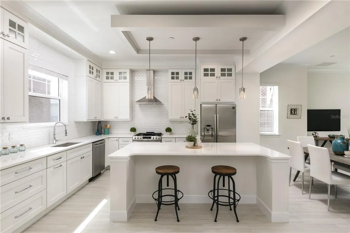 Central Florida Real Estate | View 141 S. Park Ave | room 2