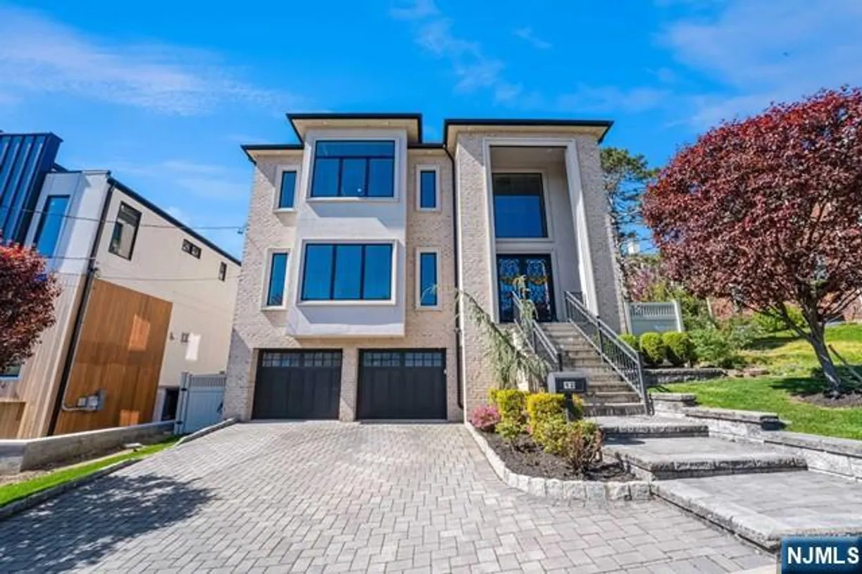Bergen County Real Estate | View 12 Cortland Place | 5 Beds, 5 Baths