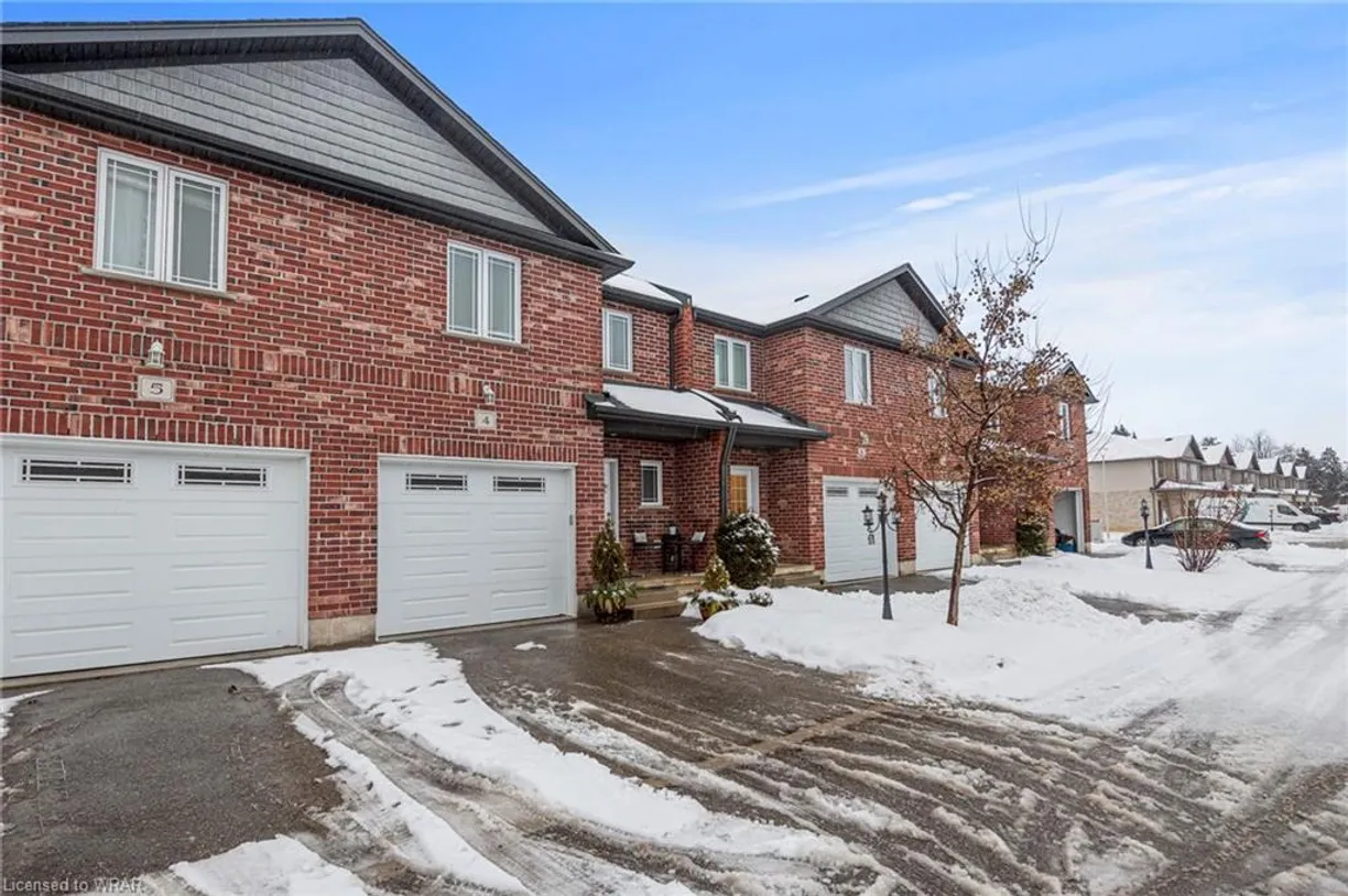 Ontario Real Estate | View 292 Falcon Drive 4 | Photo2