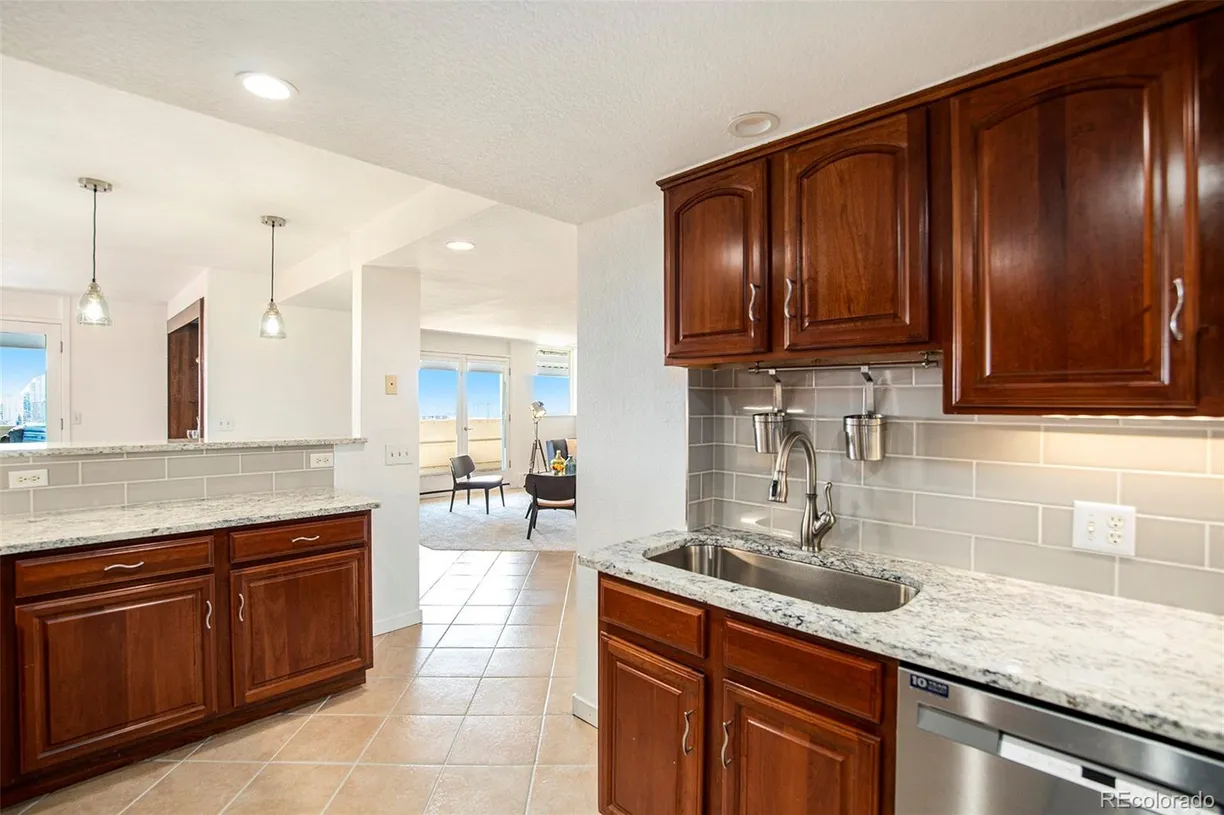Denver Real Estate | View 1029 E 8th Avenue Unit# 1302 | 2 Beds, 2 Baths