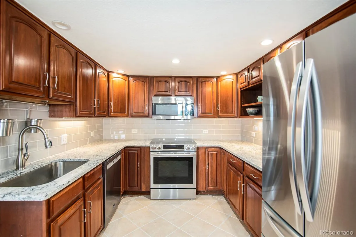 Denver Real Estate | View 1029 E 8th Avenue Unit# 1302 | room 1