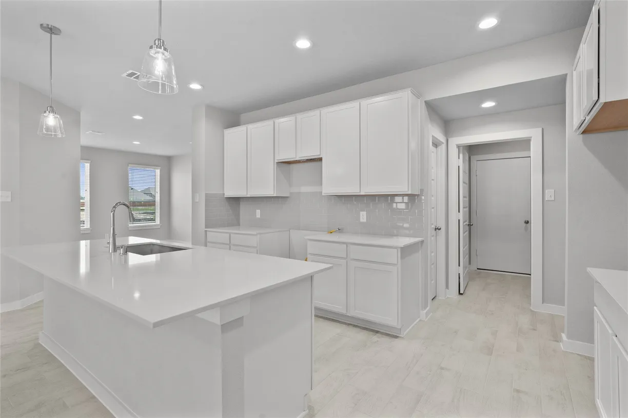 Houston Suburbs Real Estate | View 2922 Solitude Pine Lane | room 1