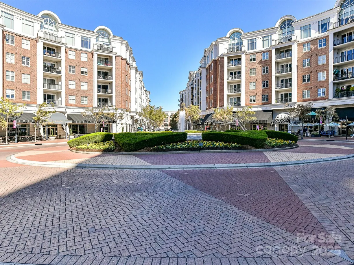 Charlotte Real Estate | View 4625 Piedmont Row Drive #410 | room 1