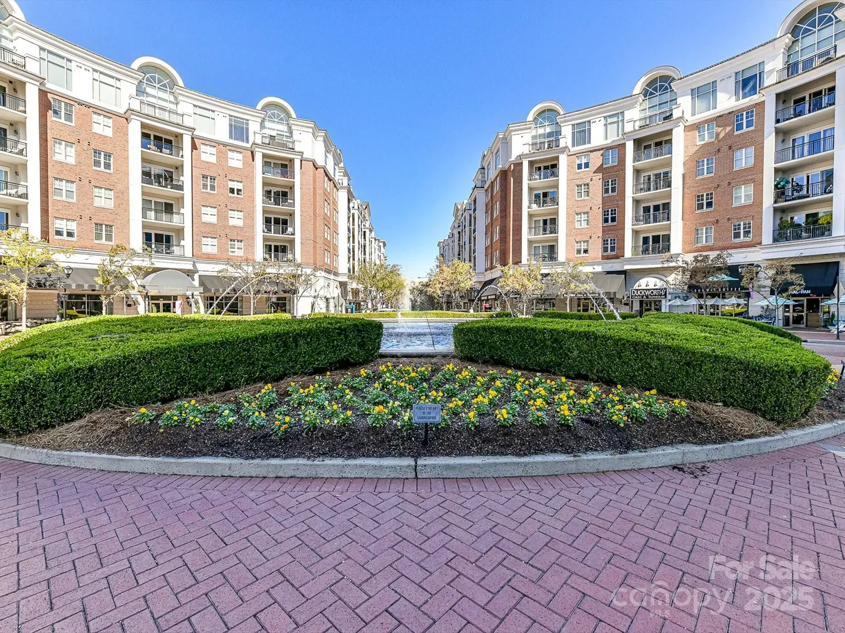 Charlotte Real Estate | View 4625 Piedmont Row Drive #410 | 2 Beds, 2 Baths