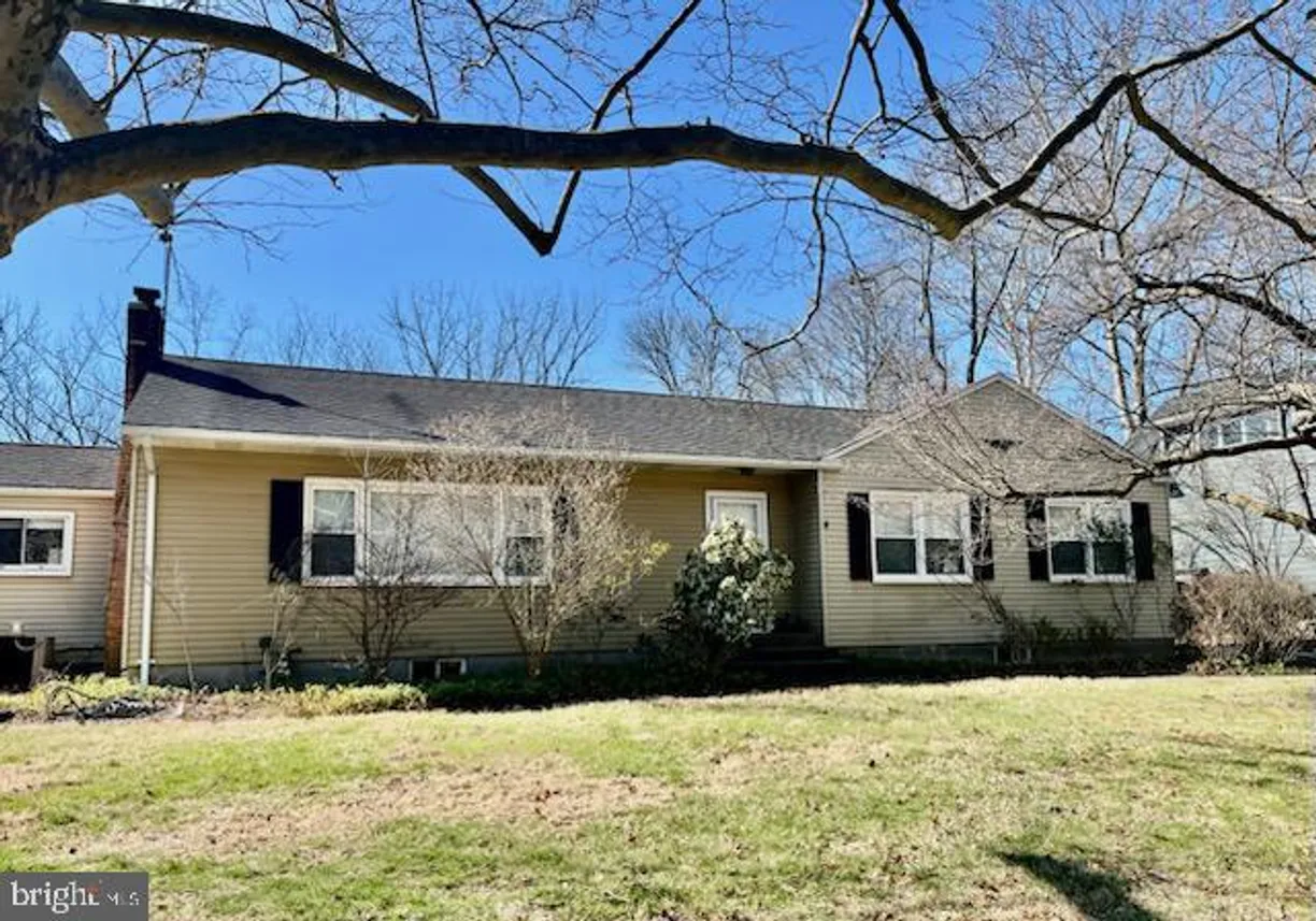 Central NJ/Bucks County, PA Real Estate | View 154 E Delaware Avenue | 3 Beds, 2 Baths