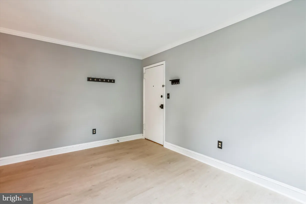 Washington Metro Area Real Estate | View 2237 Farrington Avenue Unit# 301 | room 1