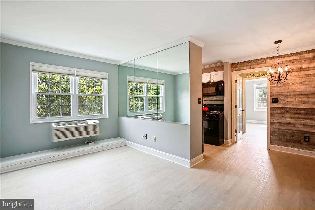 Washington Metro Area Real Estate | View 2237 Farrington Avenue Unit# 301 | 1 Bed, 1 Bath