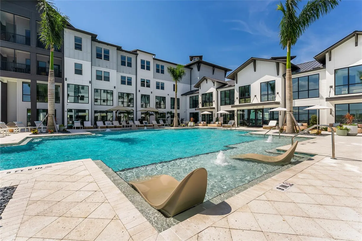 Sarasota/St. Petersburg Real Estate | View 1420 Lakefront Drive #ST-6204 | 1 Bath