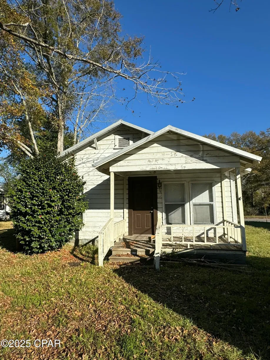 Northwest Florida Real Estate | View 5289 Brown Street | 3 Beds, 1 Bath