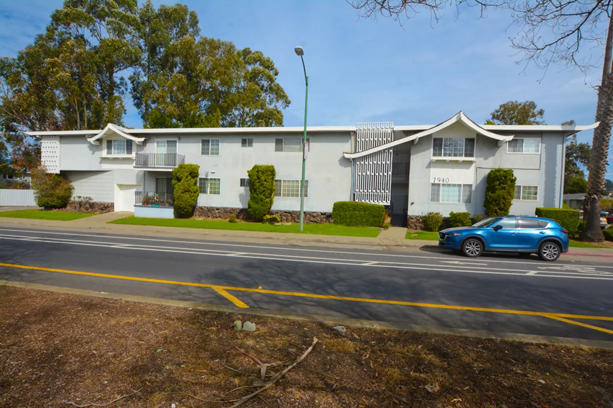 Northern California Real Estate | View 7940 Bancroft Avenue | room 2