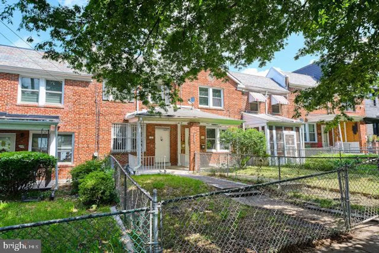 Washington Metro Area Real Estate | View 66 Allison Street NE | room 2
