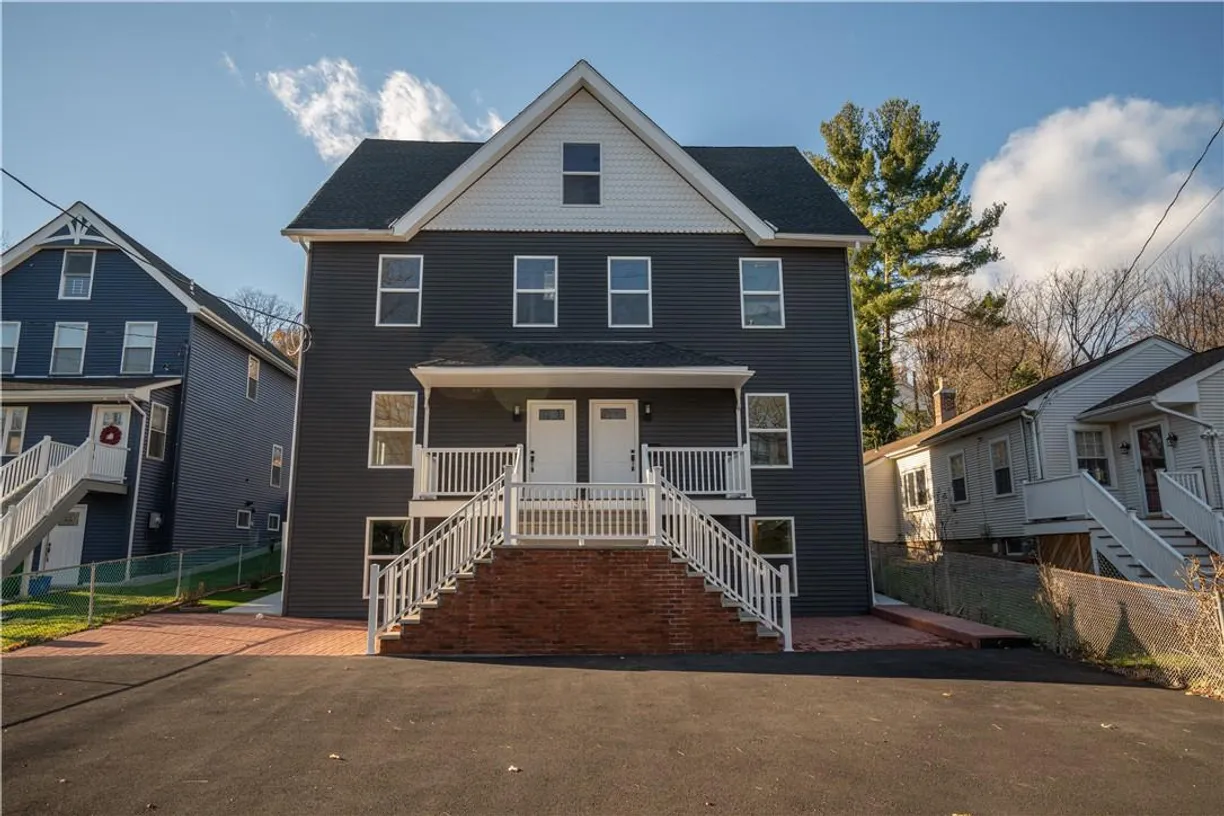 Rockland/Orange/NJ Real Estate | View 314 N Midland Avenue Unit# 202 | room 2