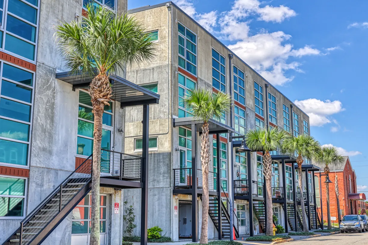 Savannah Real Estate | View 555 Berrien Street,, B | room 1