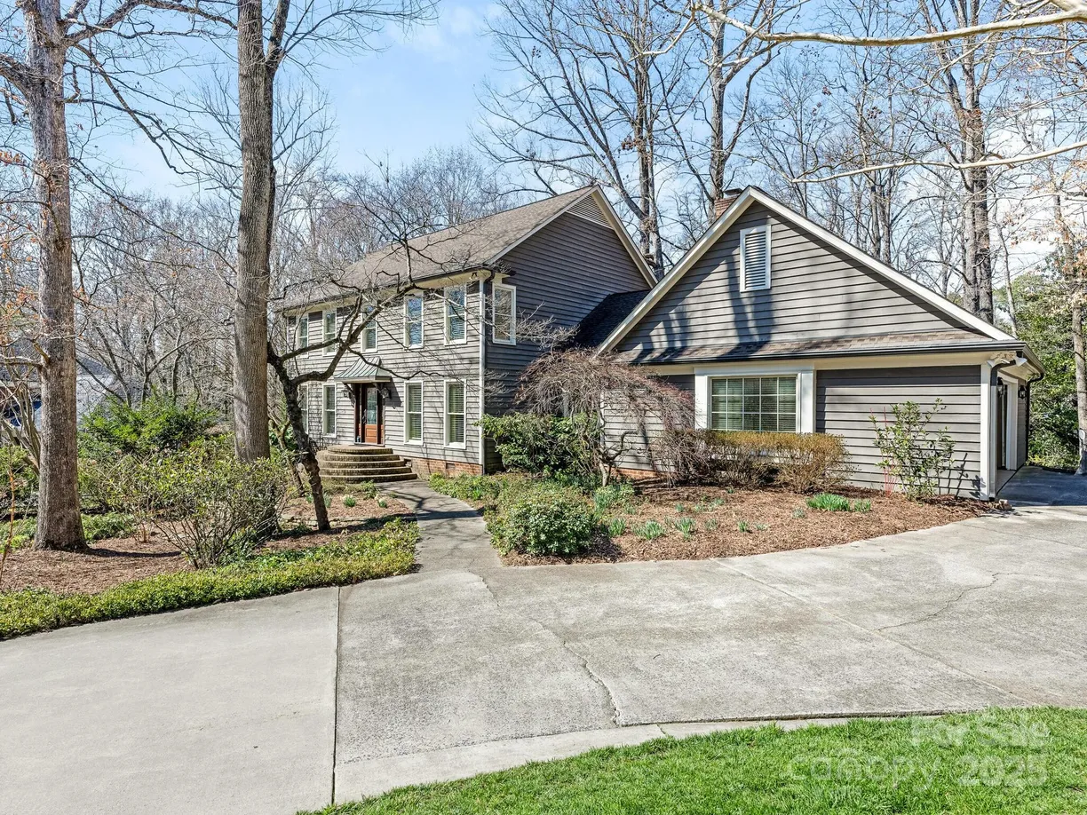 Charlotte Real Estate | View 3041 Valencia Terrace | 4 Beds, 2 Baths
