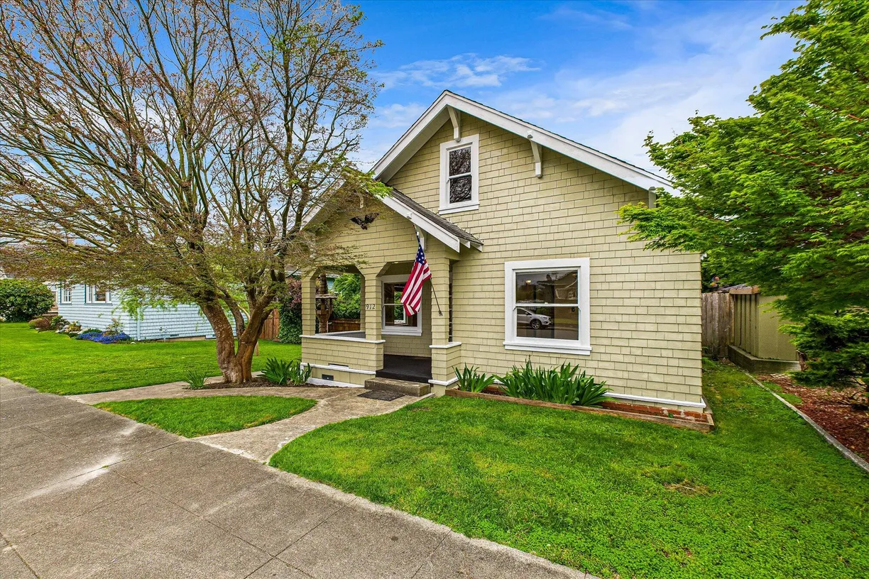 Northern California Real Estate | View 912 13th Street | room 1