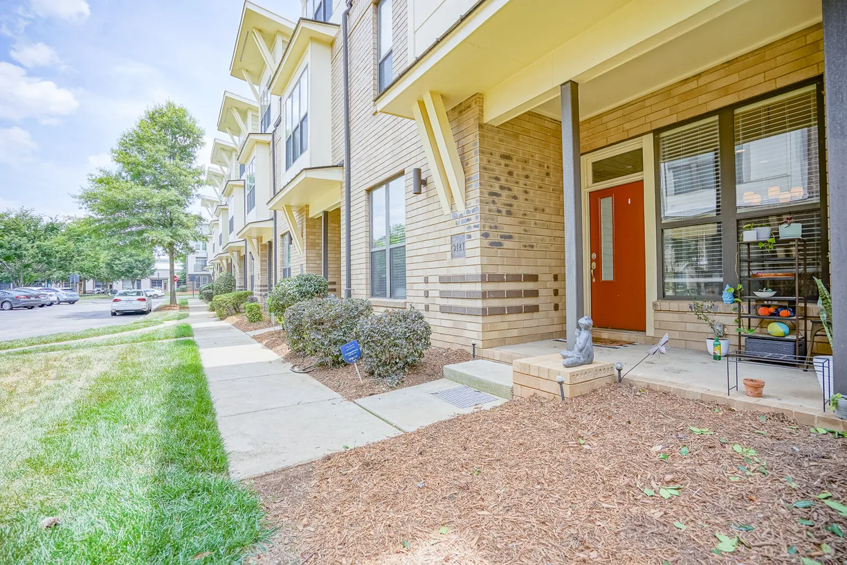 Charlotte Real Estate | View 3427 Steel Yard Court | room 1
