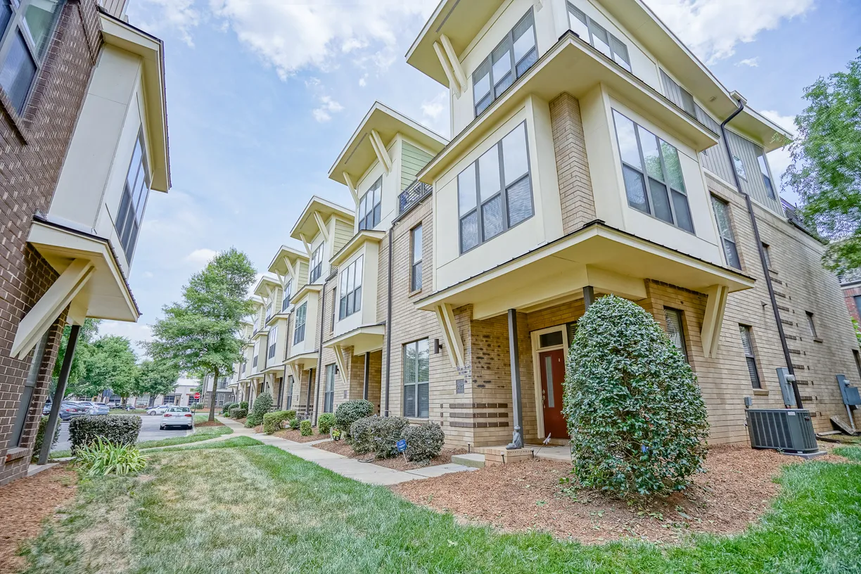 Charlotte Real Estate | View 3427 Steel Yard Court | room 2